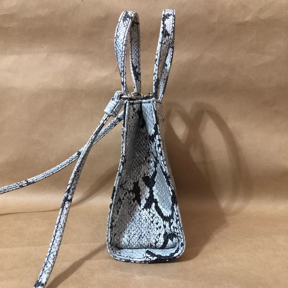 Nine West | Vintage Y2K Mini Boxy Square Crossbody Snakeskin Python Print Purse - Picture 5 of 11
